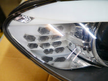 Laden Sie das Bild in den Galerie-Viewer, Frontscheinwerfer BMW F11 F10 7203252-15 Xenon Rechts Scheinwerfer Headlight SCH7892532556ni