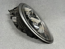 Laden Sie das Bild in den Galerie-Viewer, Frontscheinwerfer Porsche 991 Carrera 99163117103- LED Links Headlight SCH6858233739le