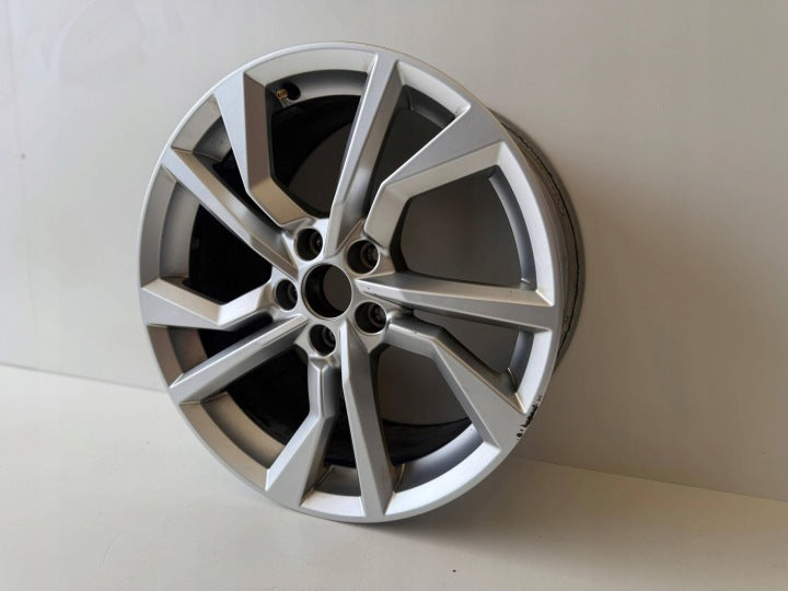 1x Alufelge 18 Zoll 8S0601025AN Audi Tt Rim Wheel FEL8957377488za