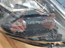 Laden Sie das Bild in den Galerie-Viewer, Frontscheinwerfer Peugeot II 208 9855524680 Links Scheinwerfer Headlight SCH3415759787iu