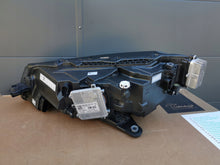 Laden Sie das Bild in den Galerie-Viewer, Frontscheinwerfer Skoda Superb III 3V1941016E Rechts Scheinwerfer Headlight