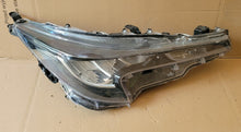 Laden Sie das Bild in den Galerie-Viewer, Frontscheinwerfer Toyota Corolla 81150-02860 Rechts Scheinwerfer Headlight SCH2955190904ms