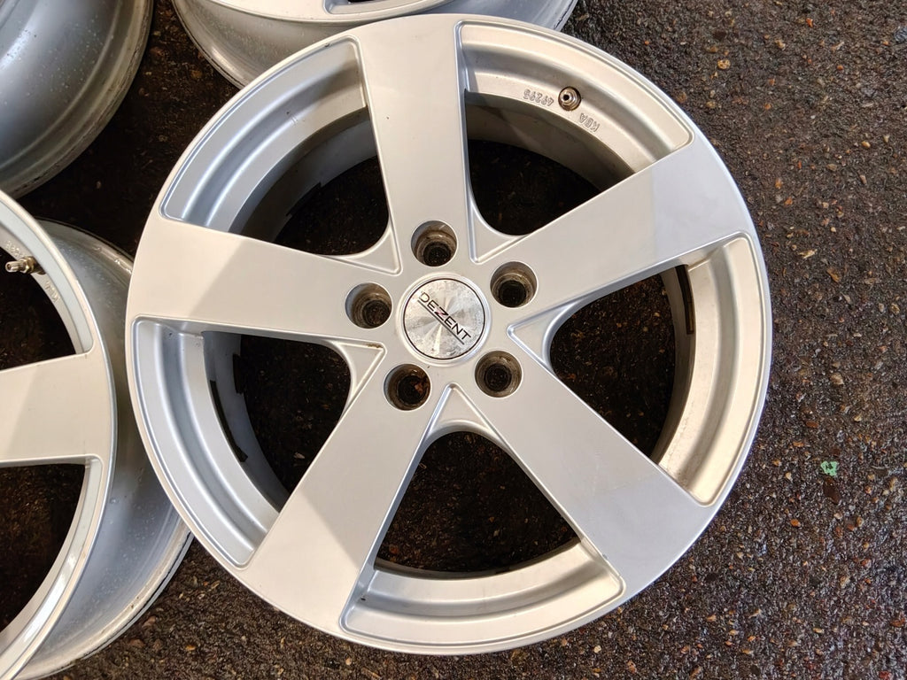 4x Alufelge 17 Zoll 7.0" 5x114.3 48ET Glanz Silber KBA49295 Hyundai I Z 4 FEL6735518517rw