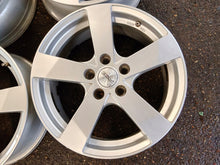 Laden Sie das Bild in den Galerie-Viewer, 4x Alufelge 17 Zoll 7.0" 5x114.3 48ET Glanz Silber KBA49295 Hyundai I Z 4 FEL6735518517rw