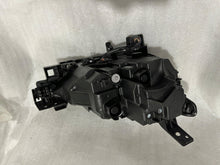 Laden Sie das Bild in den Galerie-Viewer, Frontscheinwerfer Mazda Cx3 Cx-3 D10E-51040 LED Links Scheinwerfer Headlight SCH3126383525qn
