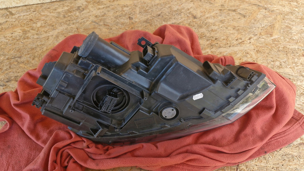 Frontscheinwerfer VW Polo 2G1941035G 90124645 LED Links Scheinwerfer Headlight SCH7962542646bb