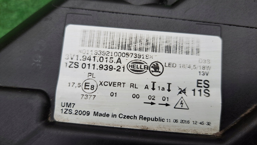 Frontscheinwerfer Skoda Superb III 3V1941015A Xenon Links Scheinwerfer Headlight