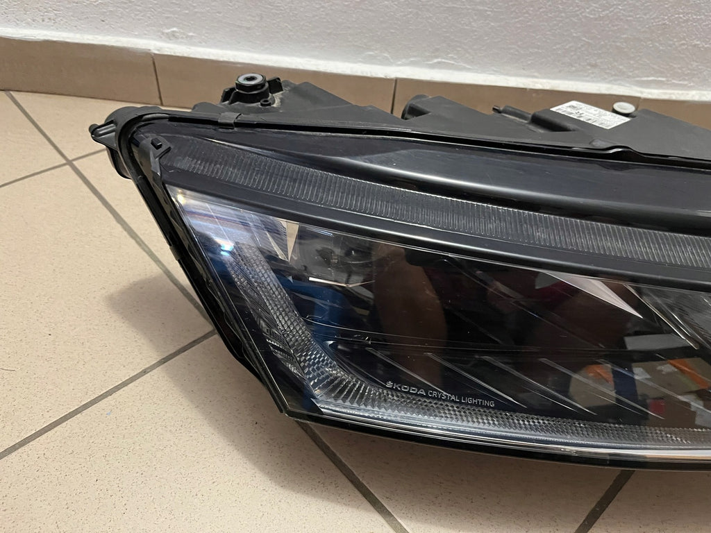 Frontscheinwerfer Skoda Octavia IV 5E4941016B LED Rechts Scheinwerfer Headlight SCH7737900951rl