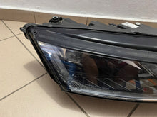 Load image into Gallery viewer, Frontscheinwerfer Skoda Octavia IV 5E4941016B LED Rechts Scheinwerfer Headlight SCH7737900951rl
