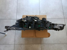 Laden Sie das Bild in den Galerie-Viewer, Frontscheinwerfer Toyota Corolla 81110-02S60 85122000 LED Rechts Headlight SCH3047842869hc