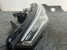 Laden Sie das Bild in den Galerie-Viewer, Frontscheinwerfer Seat Leon 5FB941007F 011D02A00L90188325 LED Links Headlight SCH9684155092ld