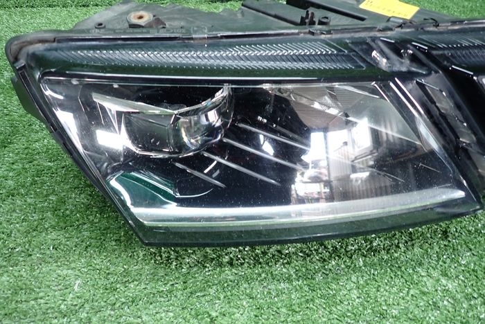 Frontscheinwerfer Skoda Octavia III 5E1941016D Rechts Scheinwerfer Headlight SCH4955151466rb