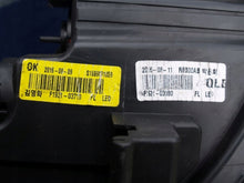 Laden Sie das Bild in den Galerie-Viewer, Frontscheinwerfer Kia Sportage Links Scheinwerfer Headlight SCH8752211008zu