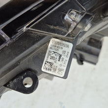 Laden Sie das Bild in den Galerie-Viewer, Frontscheinwerfer Toyota Corolla 81110-02S70 Full LED Rechts Headlight SCH6429068855da