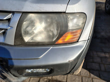 Load image into Gallery viewer, Frontscheinwerfer Mitsubishi Pajero III Links Scheinwerfer Headlight