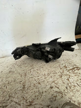 Load image into Gallery viewer, Frontscheinwerfer Mitsubishi Outlander I ECM921-21E20 Rechts Headlight SCH2616166872tk