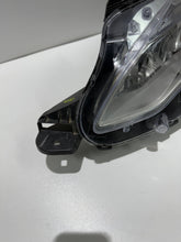 Laden Sie das Bild in den Galerie-Viewer, Frontscheinwerfer Peugeot 2008 I Links Scheinwerfer Headlight SCH1713359280sg