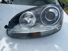 Load image into Gallery viewer, Frontscheinwerfer VW Golf V I Jetta 1K6941031 Xenon Links Scheinwerfer Headlight SCH2092147771km