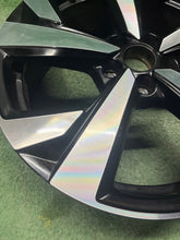 Laden Sie das Bild in den Galerie-Viewer, 1x Alufelge 17 Zoll 6.5" 5x100 39ET Glanz Silber 2G7601025B VW T-Cross Rim Wheel FEL5888329723dm