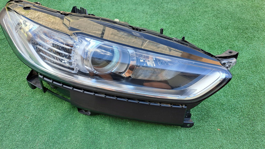 Frontscheinwerfer Ford Mondeo ES73-13W029-ED LED Rechts Scheinwerfer Headlight