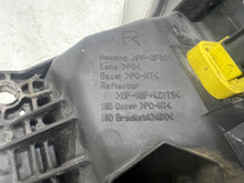 Laden Sie das Bild in den Galerie-Viewer, Frontscheinwerfer Mercedes-Benz A9608200739 Xenon Rechts Scheinwerfer Headlight SCH5800092295pz