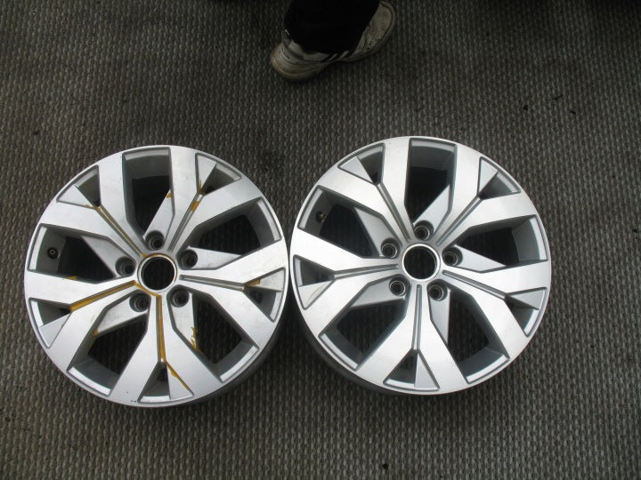 1x Alufelge 16 Zoll 6.5" 5x112 41ET Glanz Schwarz 3G0601025AL VW Passat FEL9602357176pu