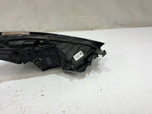 Laden Sie das Bild in den Galerie-Viewer, Frontscheinwerfer Tesla Model 3 1077375-50-B Full LED Links Headlight