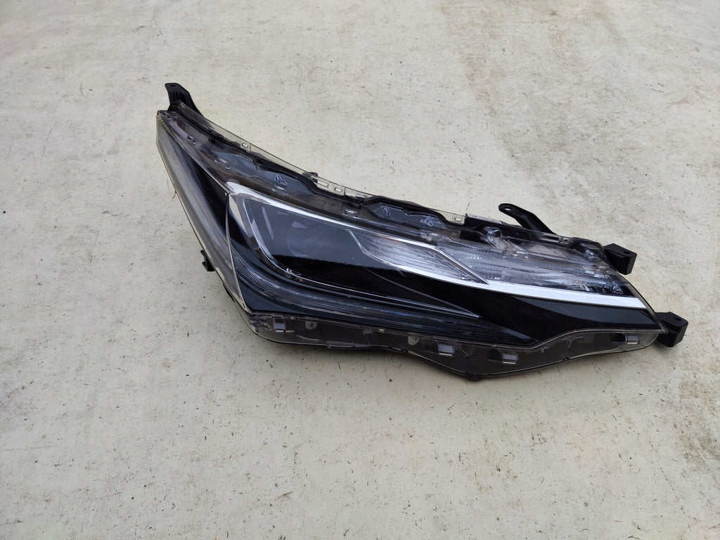 Frontscheinwerfer Toyota Corolla 81150-02L70-00 Full LED Rechts oder Links