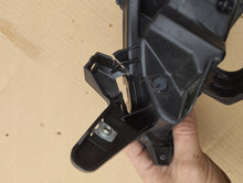 Laden Sie das Bild in den Galerie-Viewer, Frontscheinwerfer Mitsubishi Eclipse Cross LED Ein Stück (Rechts oder Links)