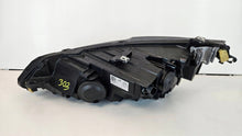 Load image into Gallery viewer, Frontscheinwerfer VW Golf VIII 5H19410064 Rechts Scheinwerfer Headlight SCH6699139430ya