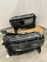 Load image into Gallery viewer, Frontscheinwerfer Jeep L747524 LED Ein Stück (Rechts oder Links) Headlight SCH5027201954je