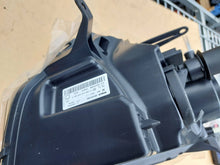 Laden Sie das Bild in den Galerie-Viewer, Frontscheinwerfer Dacia Duster 2601003738 Rechts Scheinwerfer Headlight