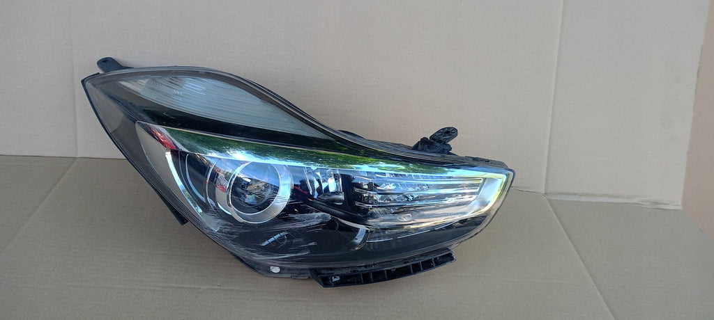 Frontscheinwerfer Hyundai Ix20 92102-1K Rechts Scheinwerfer Headlight