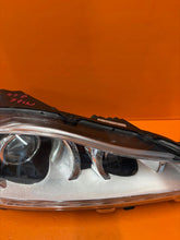 Laden Sie das Bild in den Galerie-Viewer, Frontscheinwerfer Jaguar Xj Xenon Rechts Scheinwerfer Headlight SCH8833883684il