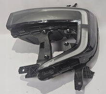 Load image into Gallery viewer, Frontscheinwerfer Nissan Interstar Master III 260609073R Links Headlight SCH4075001326rk