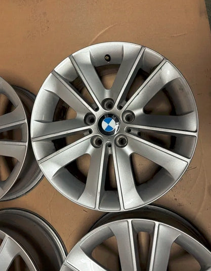 4x Alufelge 17 Zoll 7.0" 5x120 47ET Glanz Silber 6775621 BMW E88 E81 E82 E87 FEL9964068957hp