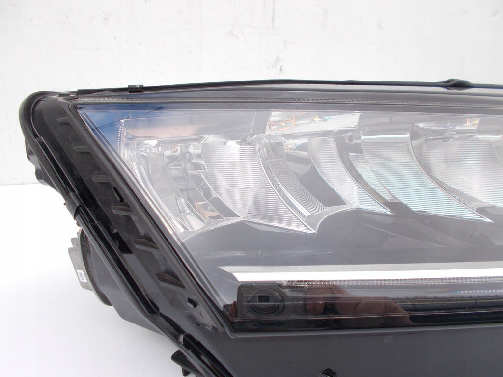 Frontscheinwerfer Skoda Octavia IV 5E4941016I LED Rechts Scheinwerfer Headlight SCH3815071418id