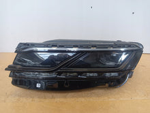 Laden Sie das Bild in den Galerie-Viewer, Frontscheinwerfer VW Touareg 761941081A Full LED Links Scheinwerfer Headlight