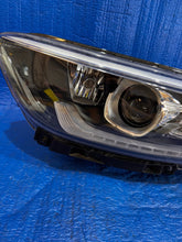 Load image into Gallery viewer, Frontscheinwerfer Kia Stonic LED Links Scheinwerfer Headlight SCH2498739848yy