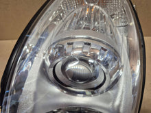 Laden Sie das Bild in den Galerie-Viewer, Frontscheinwerfer Mercedes-Benz W251 A2518260191 Links Scheinwerfer Headlight SCH2830332839li