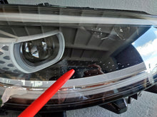 Load image into Gallery viewer, Frontscheinwerfer VW 10B941036A LED Rechts Scheinwerfer Headlight SCH3121147787af