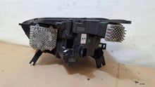 Laden Sie das Bild in den Galerie-Viewer, Frontscheinwerfer P0072557 Rechts Scheinwerfer Headlight