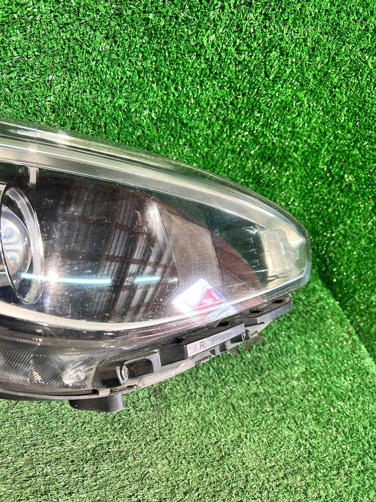 Frontscheinwerfer Hyundai I30 III 92102G4000 Rechts Scheinwerfer Headlight