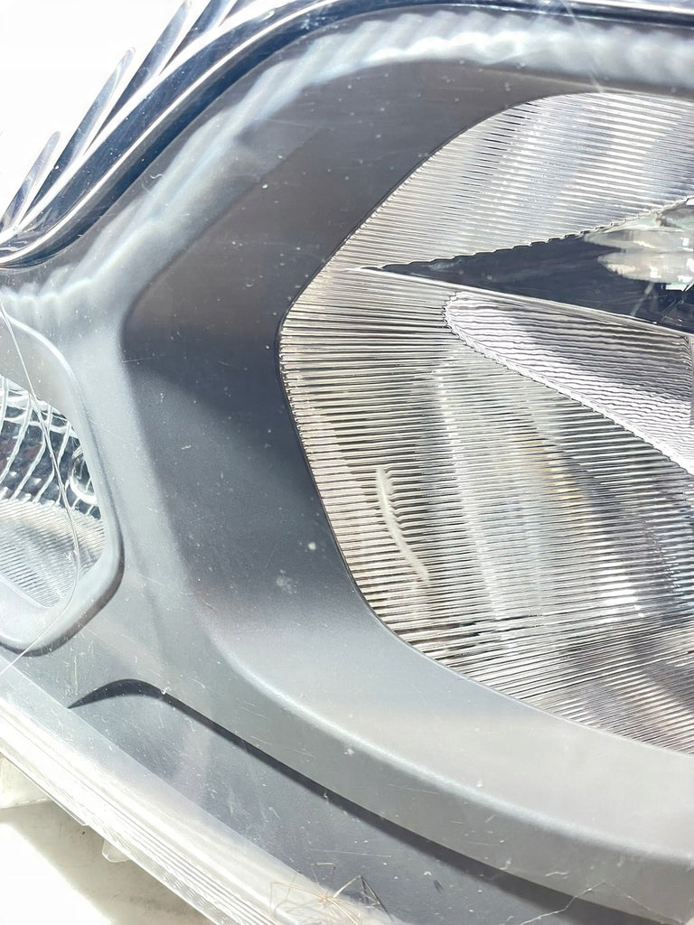 Frontscheinwerfer Mercedes-Benz Sprinter A9068205600 Links Headlight