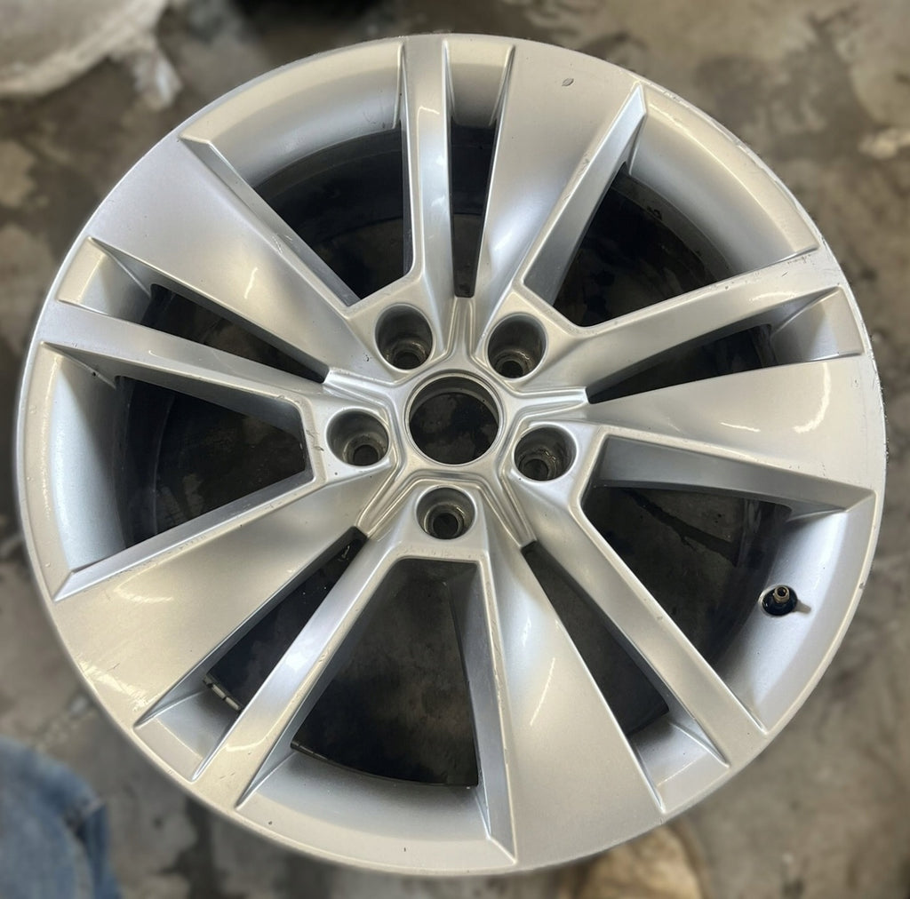 1x Alufelge 18 Zoll 7.0" 5x112 43ET Glanz Silber 565601025C Skoda I Rim Wheel FEL4041466313it