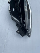 Laden Sie das Bild in den Galerie-Viewer, Frontscheinwerfer Skoda Superb III 3V1941015E Links Scheinwerfer Headlight SCH5822423174ms