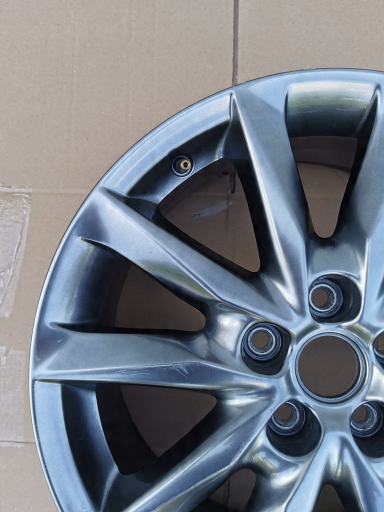 1x Alufelge 18 Zoll 7.0" 5x114.3 50ET Matt Silber 9965337080 Mazda Cx-3