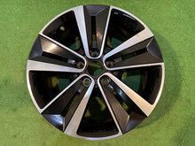 Laden Sie das Bild in den Galerie-Viewer, 1x Alufelge 17 Zoll 7.0" 5x114.3 43ET A4204010700 Mercedes-Benz Citan W420 FEL8522765805vy