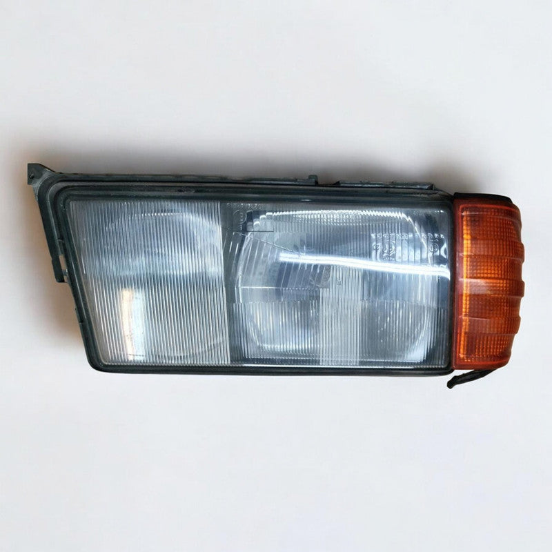 Frontscheinwerfer Mercedes-Benz 190 W201 1305239014 0028268590 LED Rechts