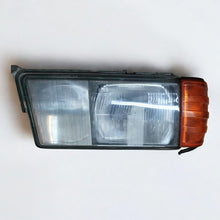 Load image into Gallery viewer, Frontscheinwerfer Mercedes-Benz 190 W201 1305239014 0028268590 LED Rechts